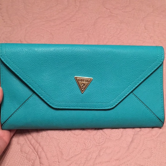 Guess turquoise clutch - Picture 1 of 3